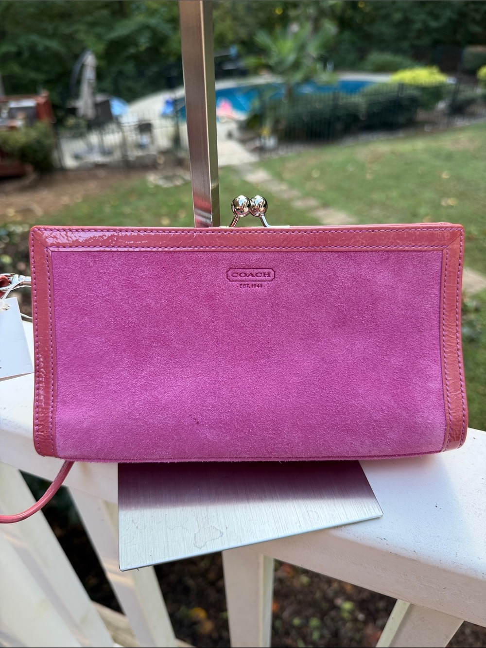 Coach NWT Vintage Pink Suede and Leather Kiss-Lock Framed Wristlet/Clutch 2004